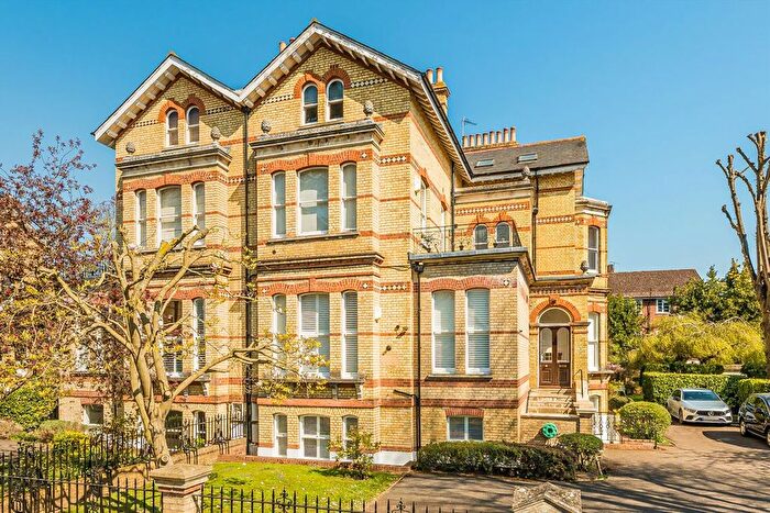 2 Bedroom Flat To Rent In Riverdale Road, East Twickenham, TW1