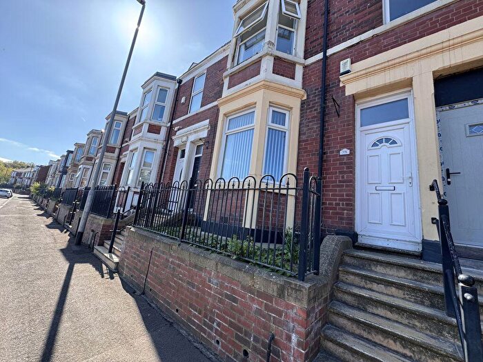 2 Bedroom Flat To Rent In Sunderland Road, Gateshead, NE8