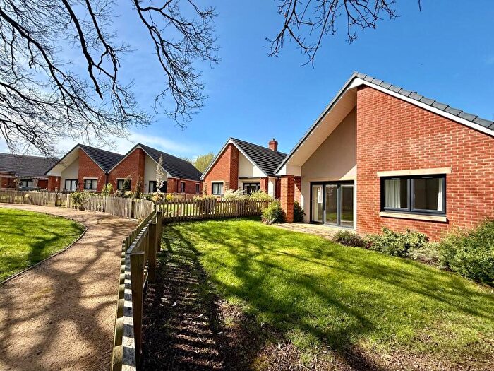 2 Bedroom Bungalow For Sale In Barnes Road, Kingsdown, Stratton, SN2