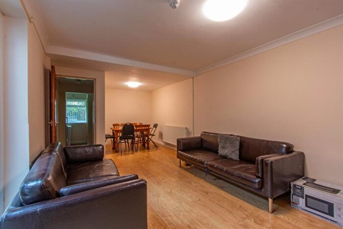 7 Bedroom Private Hall To Rent In Gordon Road, Cathays, CF24