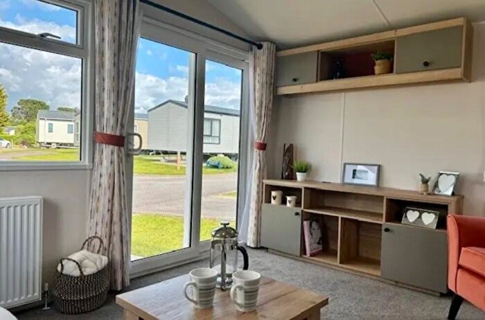 2 Bedroom Park Home For Sale In Tarka Holiday Park – Devon, EX31