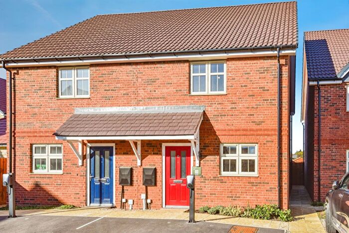2 Bedroom End Of Terrace House For Sale In Cranbrook Close, Patterdown, Chippenham, SN15
