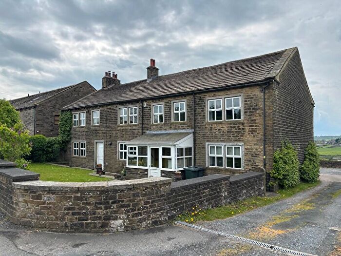 6 Bedroom Detached House For Sale In Dean Lane Head, Old Allen Road, Bradford, West Yorkshire, BD13