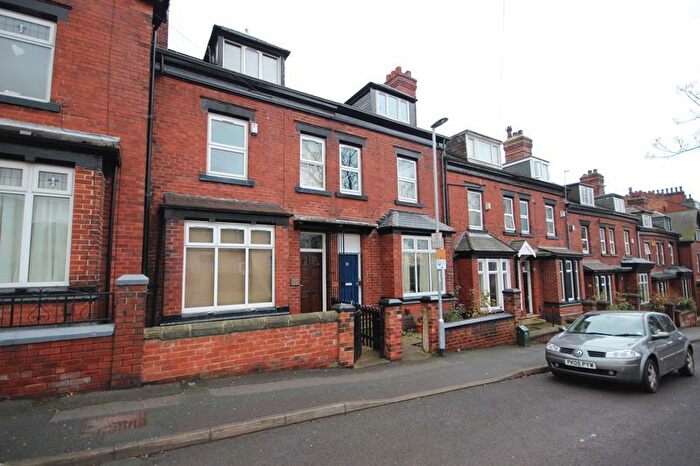 5 Bedroom Terraced House To Rent In Hanover Square, Hyde Park, Leeds, West Yorkshire, LS3