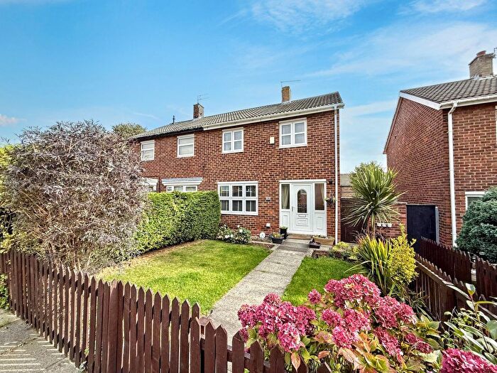 2 Bedroom Semi-Detached House For Sale In Hertford Place, Peterlee, SR8