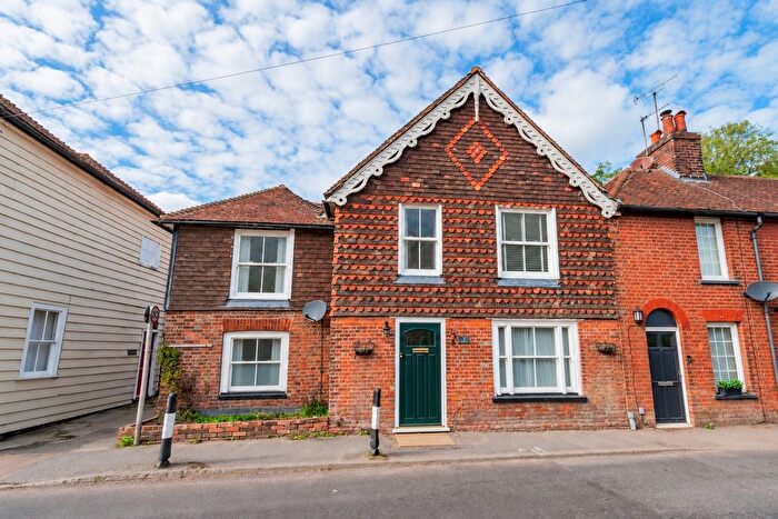 3 Bedroom End Of Terrace House For Sale In The Street, Mersham, Ashford, Kent, TN25
