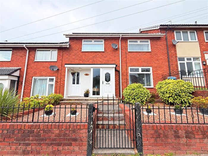 3 Bedroom Terraced House For Sale In Hattersley Road West, Hyde, SK14