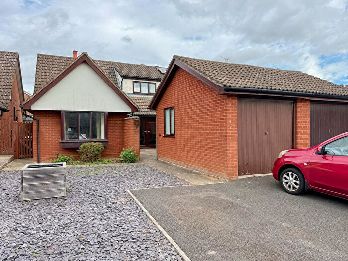 2 Bedroom Semi-Detached House For Sale In Simons Road, Woodbridge, IP12