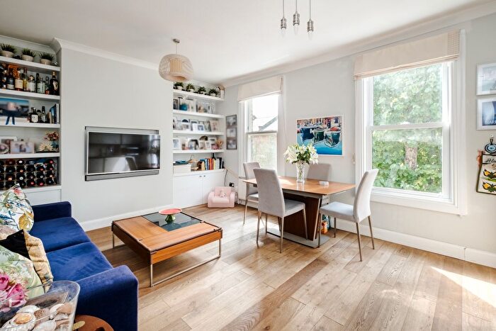 3 Bedroom Flat To Rent In Witherington Road, London, N5