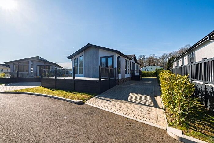 2 Bedroom Park Home For Sale In Warren Park, Portsmouth Road, GU8