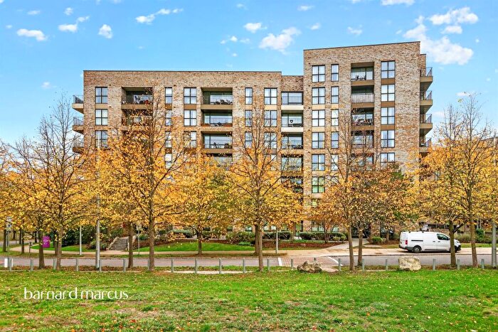 1 Bedroom Flat For Sale In Lakeside Drive, London, NW10
