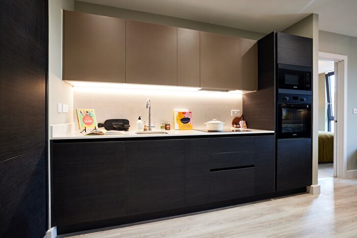 2 Bedroom Apartment To Rent In Boulevard Place, Hove, Brighton & Hove, BN3
