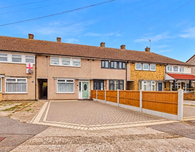 3 Bedroom Terraced House For Sale In Usk Road, Aveley, South Ockendon, Essex, RM15