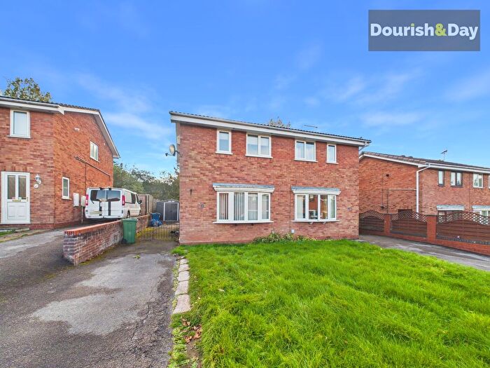 2 Bedroom Semi-Detached House For Sale In Carisbrooke Drive, Stafford, ST17