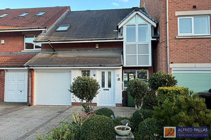 3 Bedroom Terraced House For Sale In Haven Court, North Haven, SR6