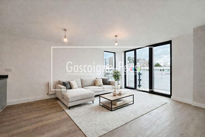 1 Bedroom Flat To Rent In Farnborough Road, Farnborough, GU14