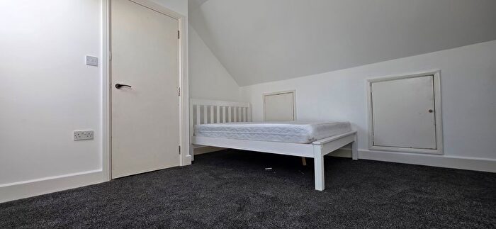 Studio To Rent In Main Road, Orpington, BR5