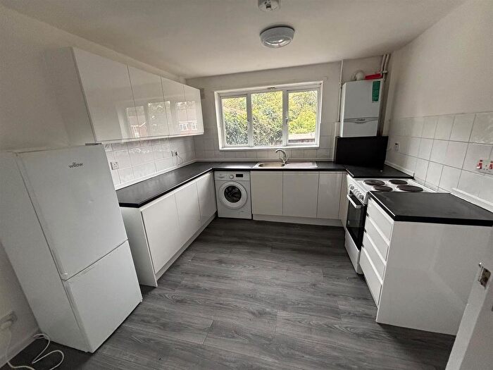 3 Bedroom End Of Terrace House To Rent In Alderford Close, Wolverhampton, WV8
