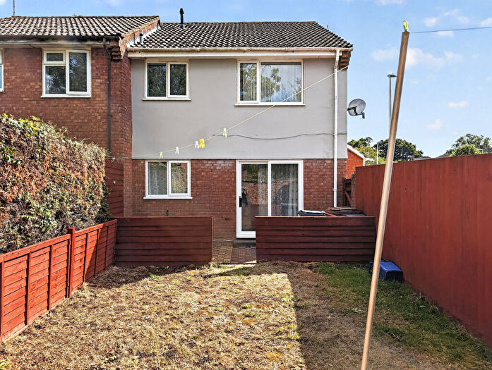 1 Bedroom Terraced House For Sale In River Drive, Cullompton, Devon, EX15