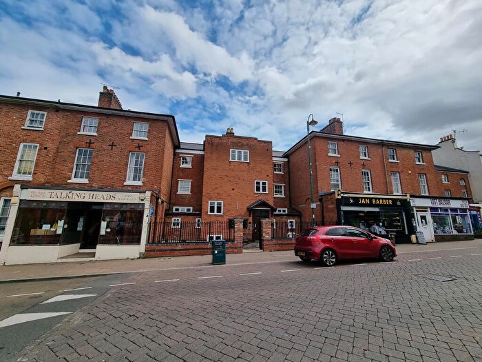 4 Bedroom Flat To Rent In Flat, Clemens Street, Leamington Spa, CV31