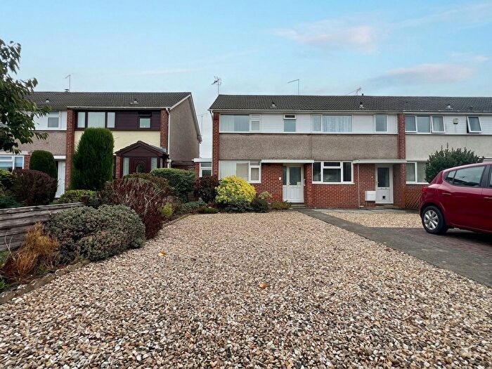 3 Bedroom End Of Terrace House For Sale In Blackthorn Gardens, Taunton - No Onward Chain!, TA2