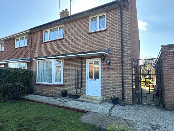 3 Bedroom Semi-Detached House To Rent In Rowan Gardens, Brockworth, Gloucester, GL3
