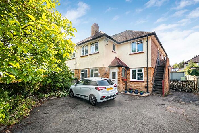 2 Bedroom Maisonette For Sale In Carshalton Road, Sutton, SM1