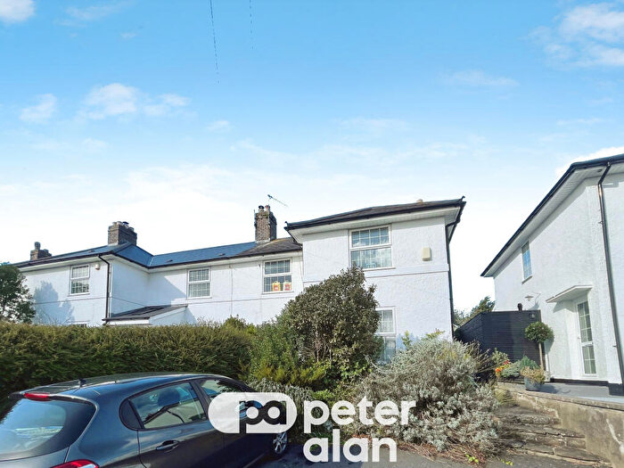 3 Bedroom House To Rent In Bron Awelon, CF62