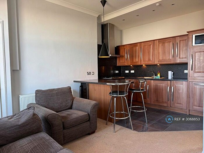 1 Bedroom Flat To Rent In Meadowbank Terrace, Edinburgh, EH8