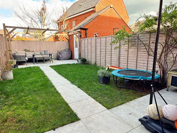 3 Bedroom Town House For Sale In Webbs Way, Rosefields, Tewkesbury, GL20