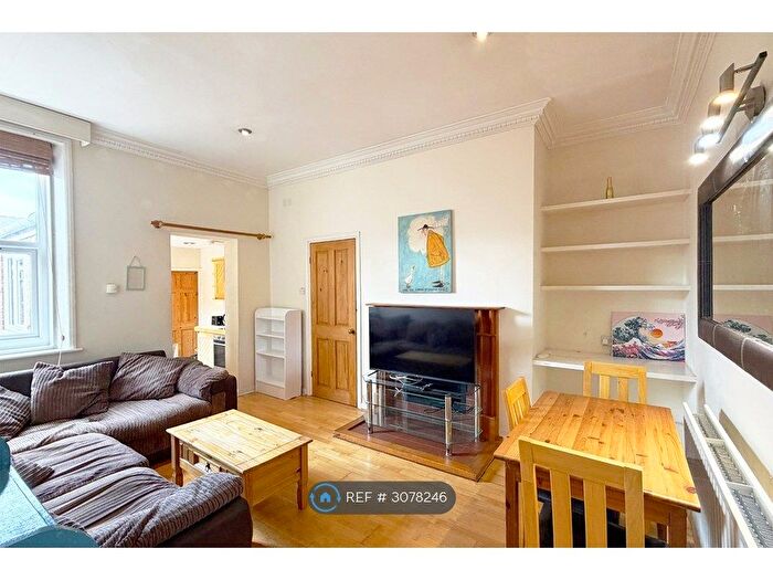 3 Bedroom Maisonette To Rent In Ashleigh Grove, West Jesmond, Newcastle Upon Tyne, NE2