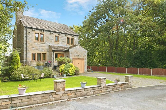 4 Bedroom Detached House For Sale In Riverside Court, Denby Dale, Huddersfield, HD8