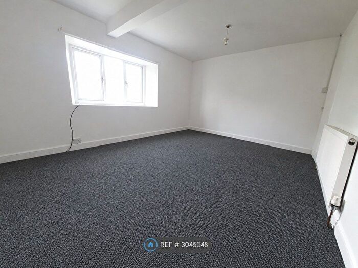 2 Bedroom Terraced House To Rent In Occupation Lane, Dewsbury, WF13