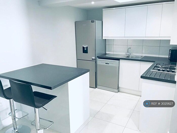 1 Bedroom Flat To Rent In Henry St, Reading, RG1
