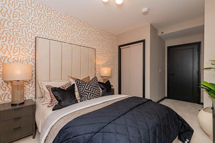 2 Bedroom Apartment For Sale In Academy Square, Maxwellton Road, Paisley, PA1