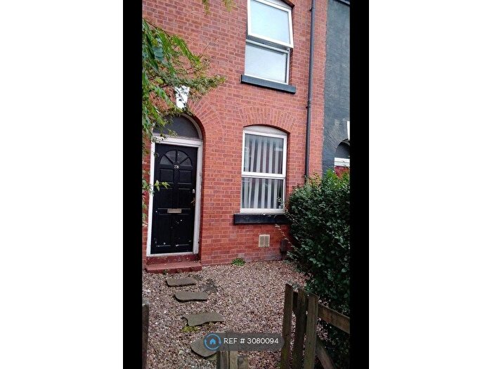 2 Bedroom Terraced House To Rent In Fairfield Road, Droylsden, Manchester, M43