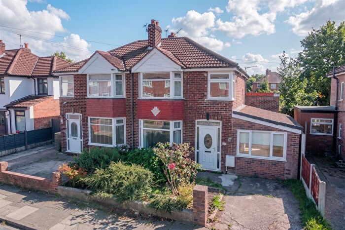 4 Bedroom Semi-Detached House For Sale In Raven Road, Timperley, Altrincham, WA15