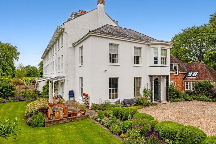 5 Bedroom Town House For Sale In De Vaux Place, Salisbury, SP1