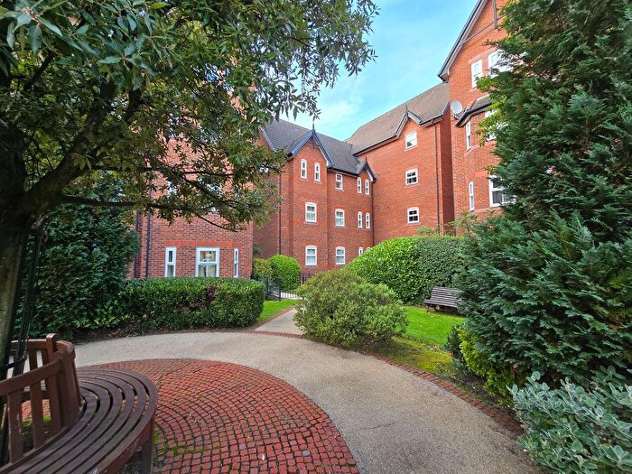 2 Bedroom Flat For Sale In New Copper Moss, Altrincham, WA15
