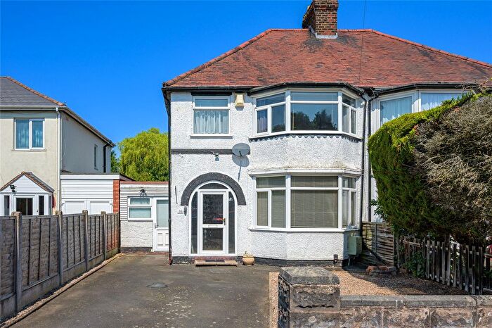 3 Bedroom Semi-Detached House For Sale In Watson Road, Fordhouses, Wolverhampton, West Midlands, WV10