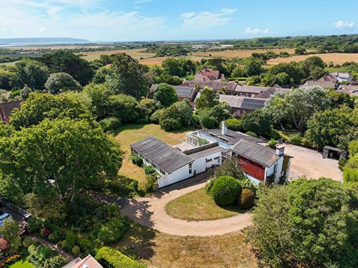 5 Bedroom Detached House For Sale In Lower Pennington Lane, Pennington, Lymington, SO41