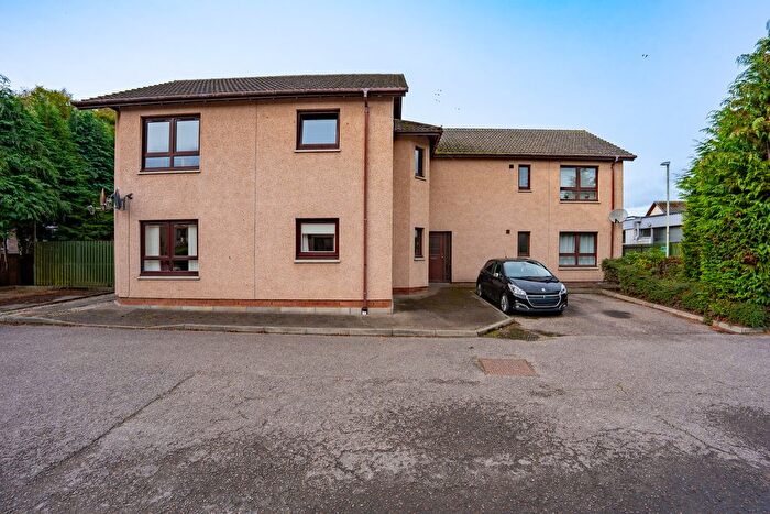 2 Bedroom Flat For Sale In Buchanan Court, Dingwall, IV15