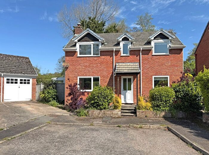 3 Bedroom Detached House To Rent In Ridgeway Close, Sidbury, EX10