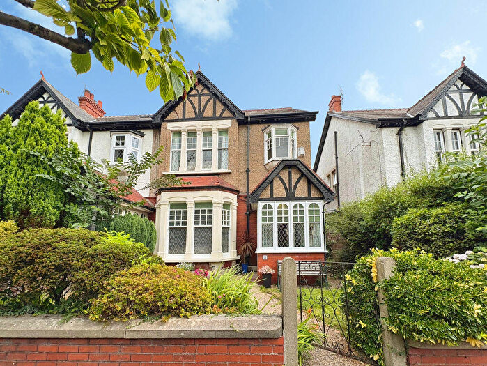 3 Bedroom Semi-Detached House For Sale In Rosebery Avenue, NE24