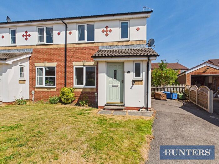 3 Bedroom Semi-Detached House To Rent In Bramble Hill, Beverley, HU17