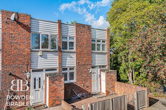 4 Bedroom Terraced House For Sale In Foremark Close, Hainault, IG6