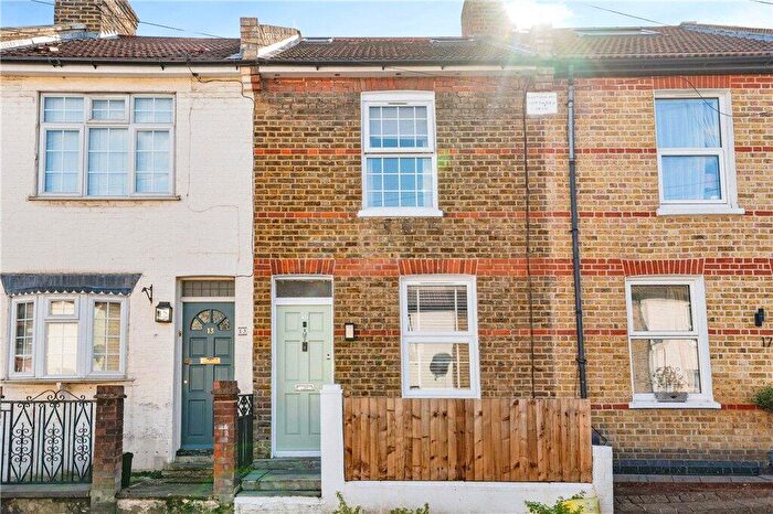 3 Bedroom Terraced House For Sale In Eland Road, Croydon, Surrey, CR0