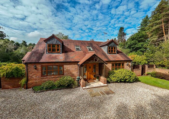 4 Bedroom Detached House For Sale In Kingsford Lane, Wolverley, DY11