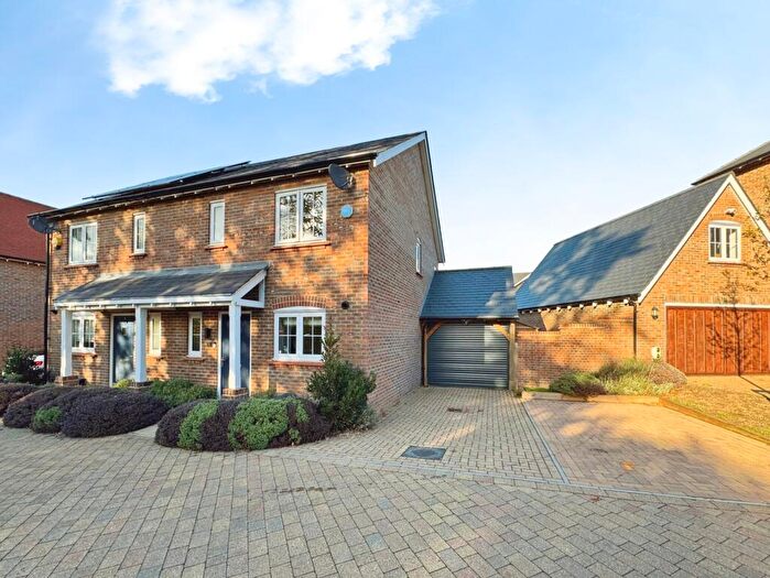 2 Bedroom Semi-Detached House For Sale In Maufe Close, Hook, Hampshire, RG27