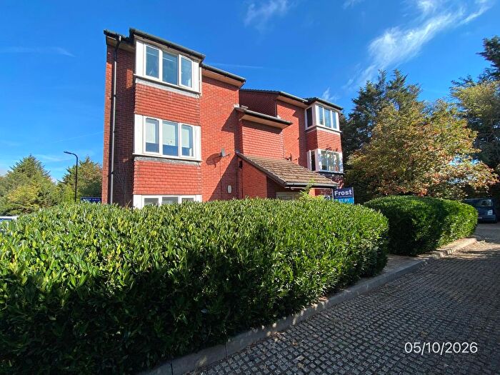 Studio For Sale In Mead Avenue, Langley, Slough, SL3